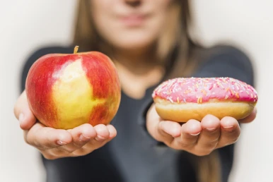 Sen a dieta: Jak nawyki żywieniowe wpływają na jakość snu?